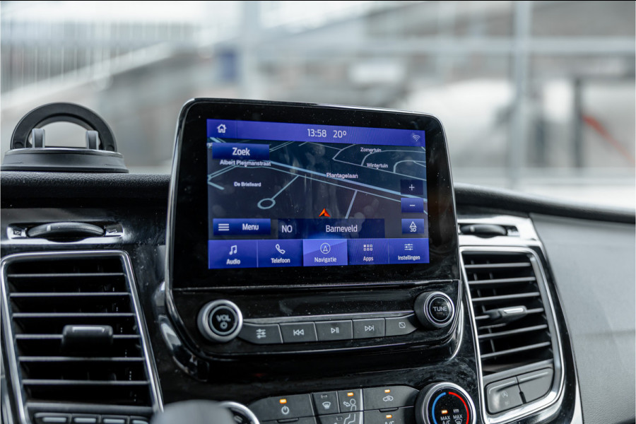 Ford Transit Custom 320 2.0 TDCI L2H1 Platinum Edition DC | Bi-Xenon | CarPlay | Camera | Navigatie | Lederen bekleding | Trekhaak | Stoelverwarming | Nieuwe APK | Orig. NL auto