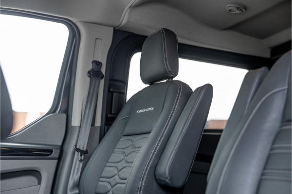 Ford Transit Custom 320 2.0 TDCI L2H1 Platinum Edition DC | Bi-Xenon | CarPlay | Camera | Navigatie | Lederen bekleding | Trekhaak | Stoelverwarming | Nieuwe APK | Orig. NL auto