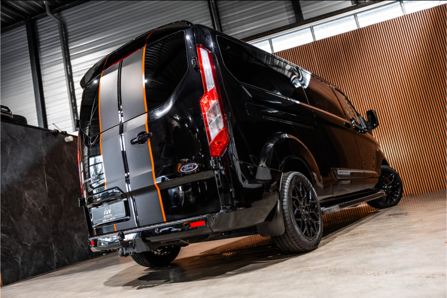 Ford Transit Custom 320 2.0 TDCI L2H1 Platinum Edition DC | Bi-Xenon | CarPlay | Camera | Navigatie | Lederen bekleding | Trekhaak | Stoelverwarming | Nieuwe APK | Orig. NL auto