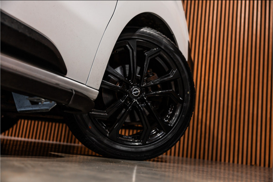 Opel Vivaro 2.0 CDTI L3H1 XL Edition | Automaat | CarPlay | Camera | Stoelverwarming | Trekhaak | F1 Flippers | Cruise control | Bedrijfswageninrichting | 3-Zitter | Nieuwe APK