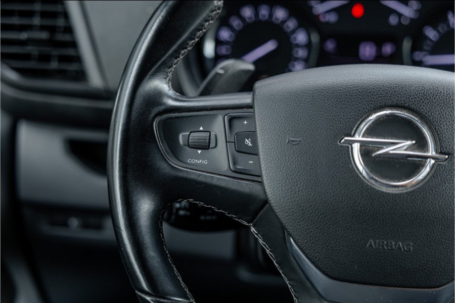 Opel Vivaro 2.0 CDTI L3H1 XL Edition | Automaat | CarPlay | Camera | Stoelverwarming | Trekhaak | F1 Flippers | Cruise control | Bedrijfswageninrichting | 3-Zitter | Nieuwe APK