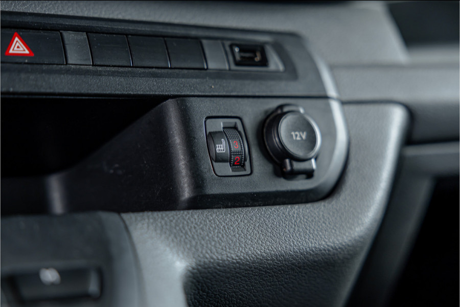 Opel Vivaro 2.0 CDTI L3H1 XL Edition | Automaat | CarPlay | Camera | Stoelverwarming | Trekhaak | F1 Flippers | Cruise control | Bedrijfswageninrichting | 3-Zitter | Nieuwe APK