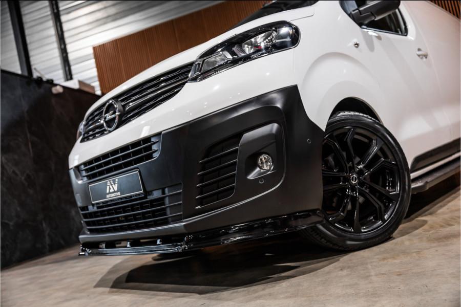 Opel Vivaro 2.0 CDTI L3H1 XL Edition | Automaat | CarPlay | Camera | Stoelverwarming | Trekhaak | F1 Flippers | Cruise control | Bedrijfswageninrichting | 3-Zitter | Nieuwe APK