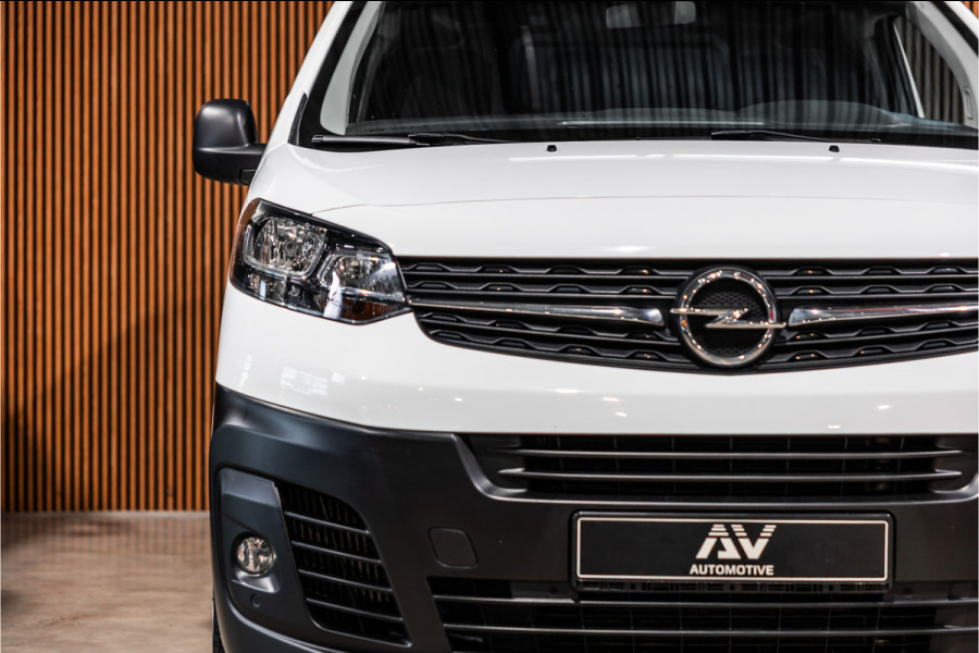 Opel Vivaro 2.0 CDTI L3H1 XL Edition | Automaat | CarPlay | Camera | Stoelverwarming | Trekhaak | F1 Flippers | Cruise control | Bedrijfswageninrichting | 3-Zitter | Nieuwe APK