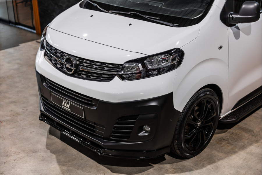 Opel Vivaro 2.0 CDTI L3H1 XL Edition | Automaat | CarPlay | Camera | Stoelverwarming | Trekhaak | F1 Flippers | Cruise control | Bedrijfswageninrichting | 3-Zitter | Nieuwe APK