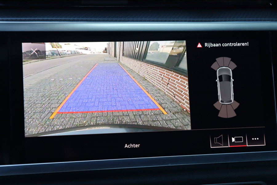 Audi Q3 40 TFSI Quattro 3x S-Line / PANO / VIRTUAL / ACC / CAMERA / DODEHOEK / 19'