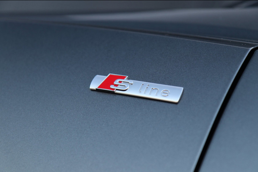 Audi Q3 40 TFSI Quattro 3x S-Line / PANO / VIRTUAL / ACC / CAMERA / DODEHOEK / 19'