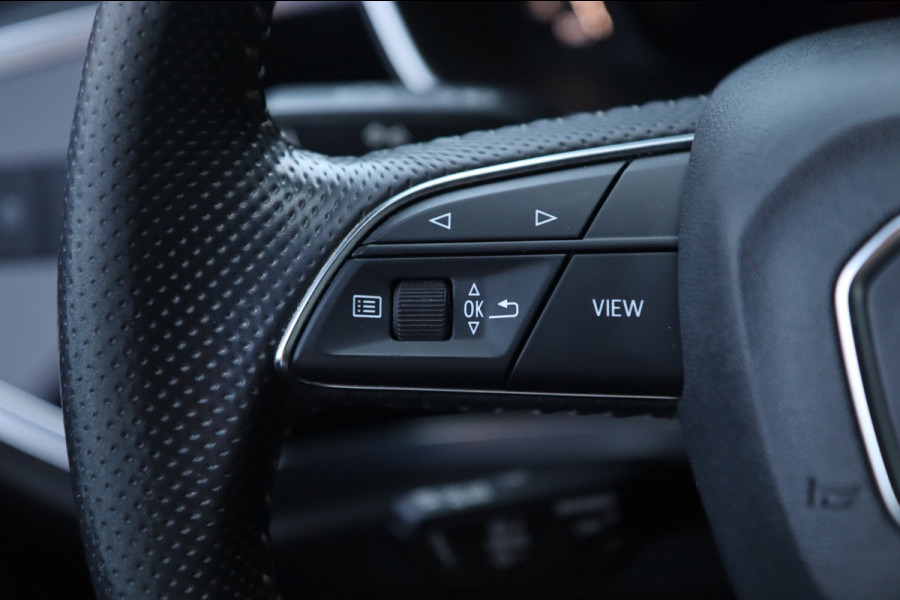 Audi Q3 40 TFSI Quattro 3x S-Line / PANO / VIRTUAL / ACC / CAMERA / DODEHOEK / 19'