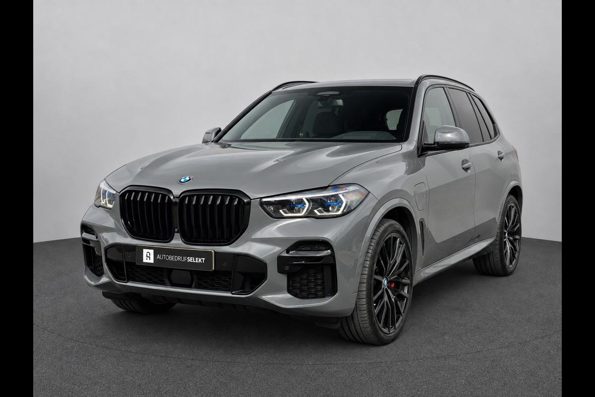 BMW X5 XDrive45e M-Sport | Grigio Telesto | Pano | Laser | Trekhaak | Softclose | Stoelventilatie | Entertainment achter