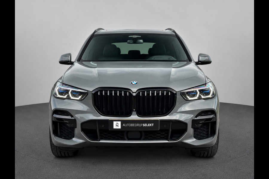 BMW X5 XDrive45e M-Sport | Grigio Telesto | Pano | Laser | Trekhaak | Softclose | Stoelventilatie | Entertainment achter
