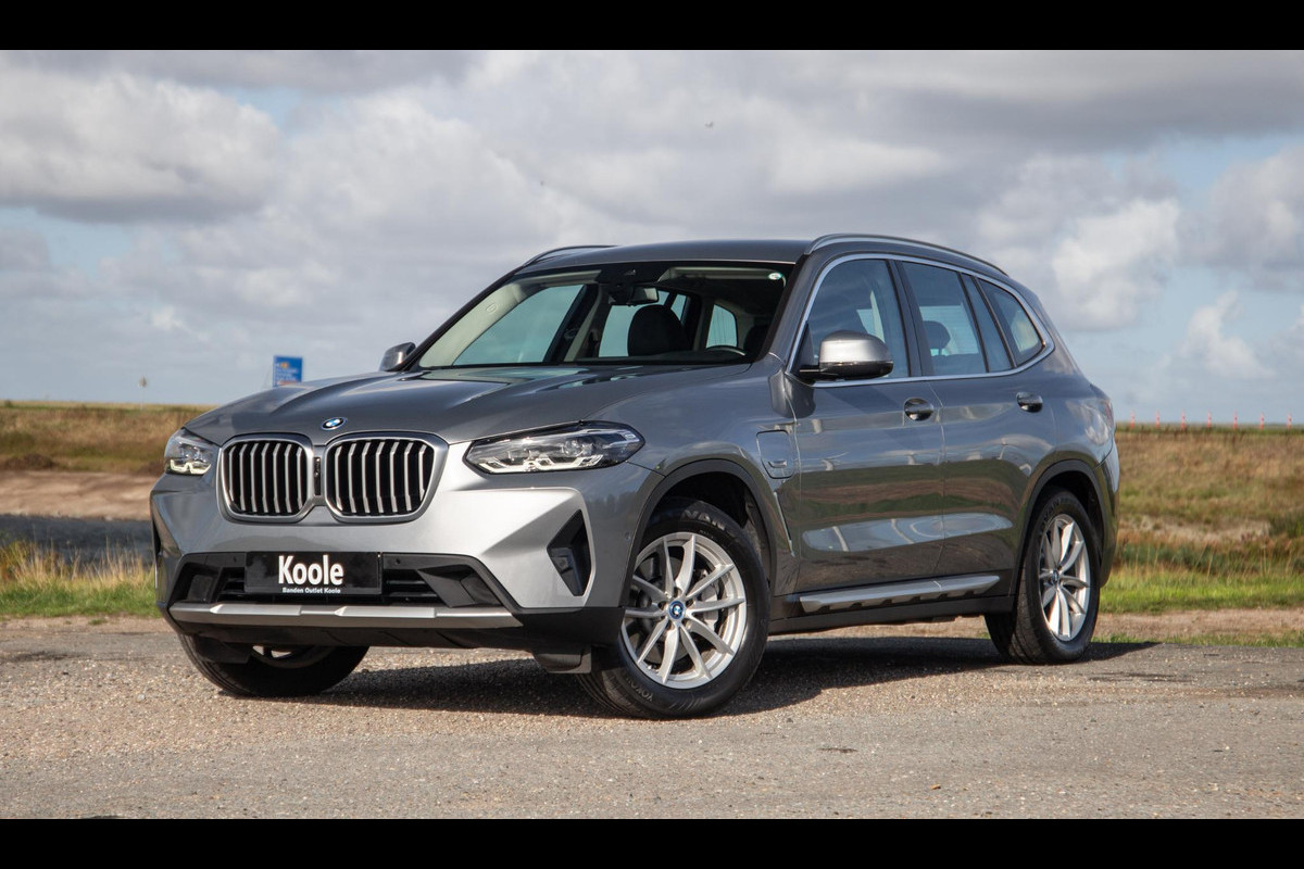 BMW X3 xDrive30e High Executive CARPLAY / 360 CAMERA / STOELVERWARMING / PERFECT ONDERHOUDEN