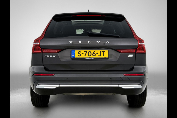 Volvo XC60 2.0 T6 Plug-in LongRange AWD Plus Bright / Panoramadak / Pdc+Camera / NL.Auto / Stoel-Stuurverwarming / Apk 02-2027