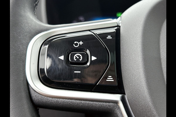 Volvo XC60 2.0 T6 Plug-in LongRange AWD Plus Bright / Panoramadak / Pdc+Camera / NL.Auto / Stoel-Stuurverwarming / Apk 02-2027