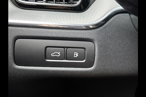Volvo XC60 2.0 T6 Plug-in LongRange AWD Plus Bright / Panoramadak / Pdc+Camera / NL.Auto / Stoel-Stuurverwarming / Apk 02-2027