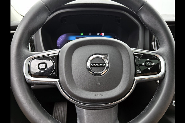 Volvo XC60 2.0 T6 Plug-in LongRange AWD Plus Bright / Panoramadak / Pdc+Camera / NL.Auto / Stoel-Stuurverwarming / Apk 02-2027