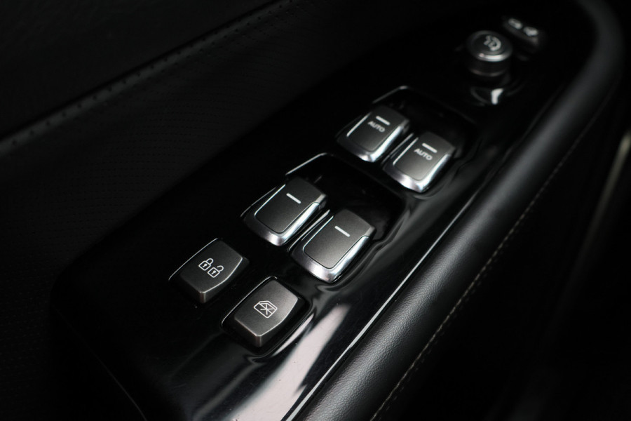 SsangYong Rexton 2.2 e-XDi Quartz Camera, Trekhaak 3500KG, Apple CarPlay, Cruise, Leer, PDC, 18"