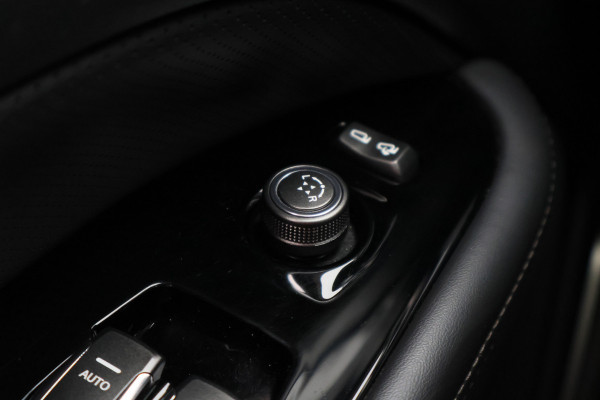 SsangYong Rexton 2.2 e-XDi Quartz Camera, Trekhaak 3500KG, Apple CarPlay, Cruise, Leer, PDC, 18"
