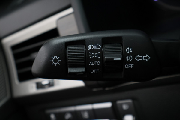 SsangYong Rexton 2.2 e-XDi Quartz Camera, Trekhaak 3500KG, Apple CarPlay, Cruise, Leer, PDC, 18"