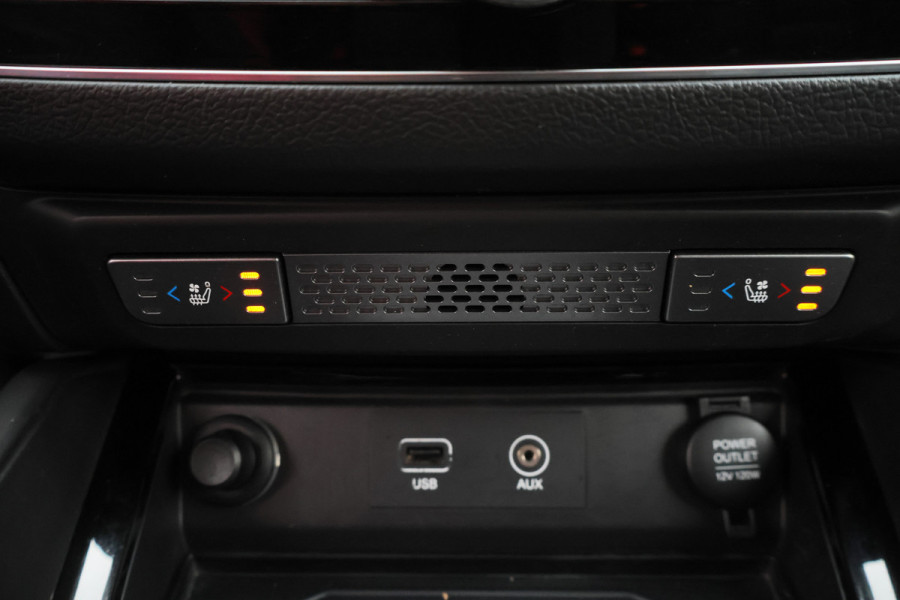 SsangYong Rexton 2.2 e-XDi Quartz Camera, Trekhaak 3500KG, Apple CarPlay, Cruise, Leer, PDC, 18"