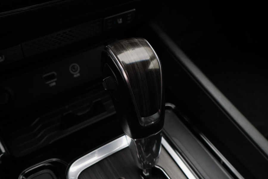 SsangYong Rexton 2.2 e-XDi Quartz Camera, Trekhaak 3500KG, Apple CarPlay, Cruise, Leer, PDC, 18"