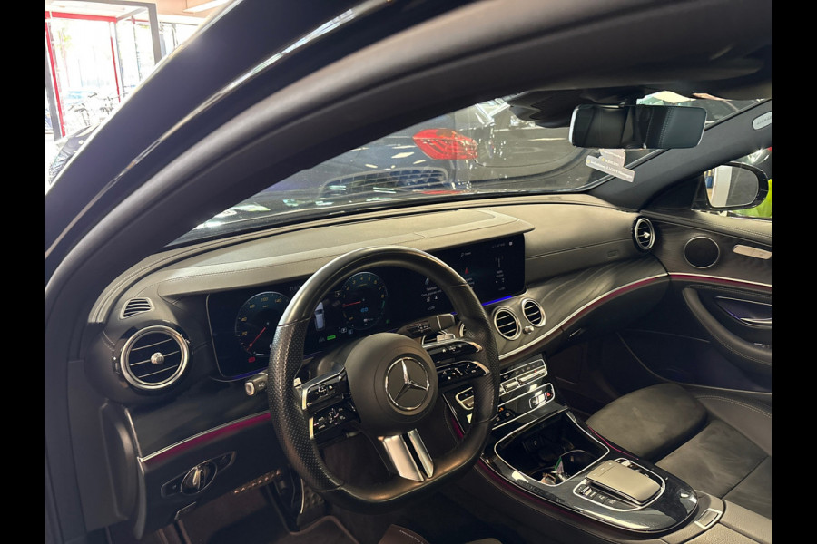 Mercedes-Benz E-Klasse Estate 300 e AMG Line / Panoramadak / Wide screen / Face lift / Trekhaak / Navigatie / Camera