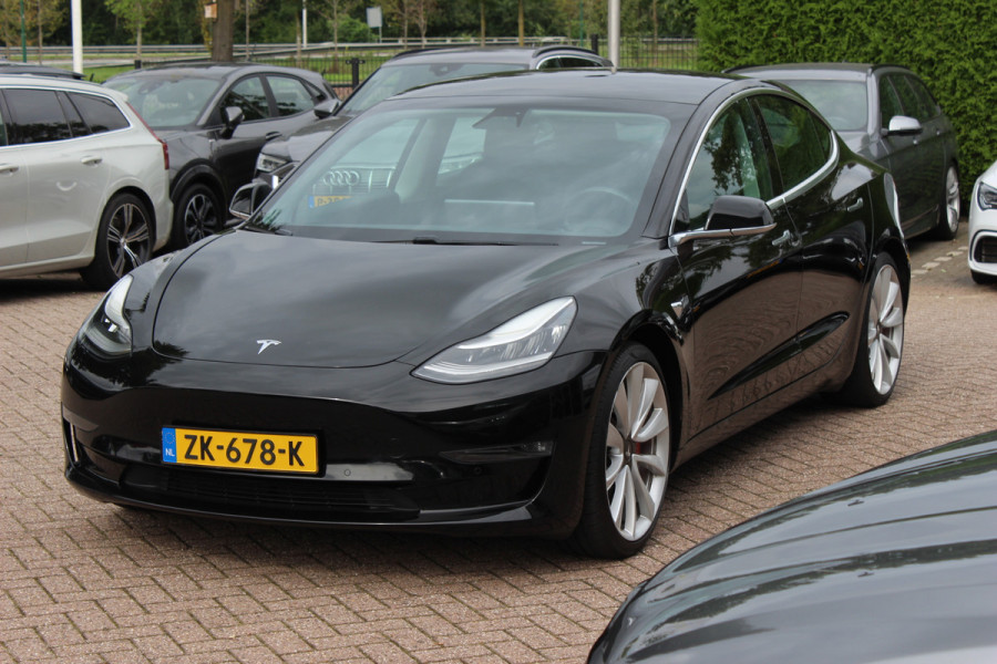 Tesla Model 3 Performance AWD 75 kWh / SoH 85,1% / Autopilot / Panoramadak / Camera / Leder / 20''' Leder / Premium Audio