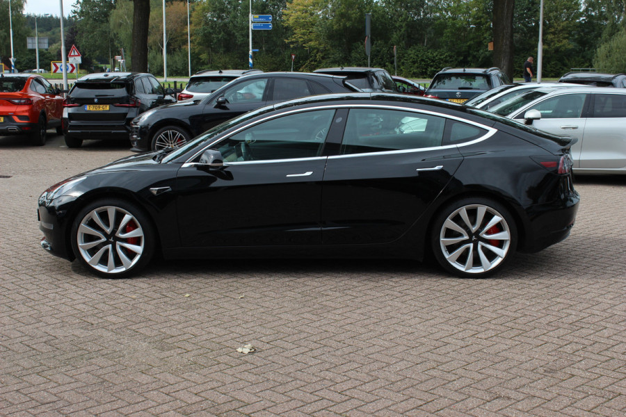 Tesla Model 3 Performance AWD 75 kWh / SoH 85,1% / Autopilot / Panoramadak / Camera / Leder / 20''' Leder / Premium Audio