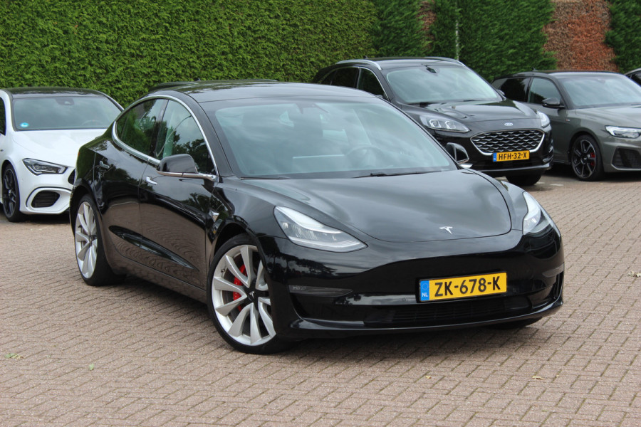 Tesla Model 3 Performance AWD 75 kWh / SoH 85,1% / Autopilot / Panoramadak / Camera / Leder / 20''' Leder / Premium Audio