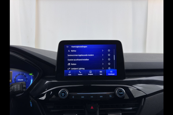 Ford Kuga 2.5 PHEV ST-Line X (Plug-in) {SoH-89%} (INCL-BTW) Aut. *LEDER-MICROFIBRE | DIGI-COCKPIT | FULL-LED | KEYLESS | DAB | CARPLAY | NAVI-FULLMAP | HEATED-SPORTSEATS | PRIVACY-GLASS | TOWBAR | AMBIENT-LIGHT | CAMERA | 18"ALU*