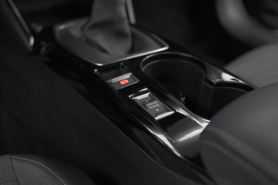 Peugeot 208 PureTech 100 Allure Pack | Parkeersensoren | Apple Carplay | Stoelverwarming