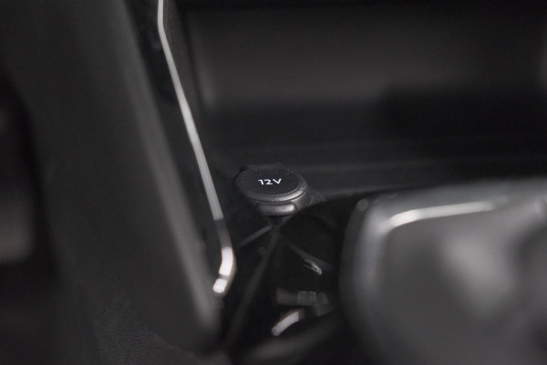 Peugeot 208 PureTech 100 Allure Pack | Parkeersensoren | Apple Carplay | Stoelverwarming
