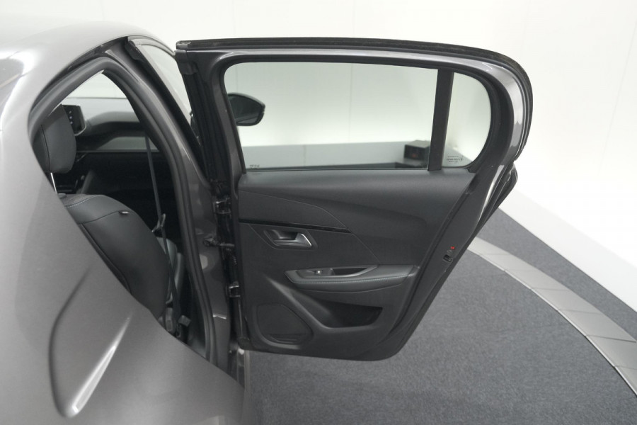 Peugeot 208 PureTech 100 Allure Pack | Parkeersensoren | Apple Carplay | Stoelverwarming