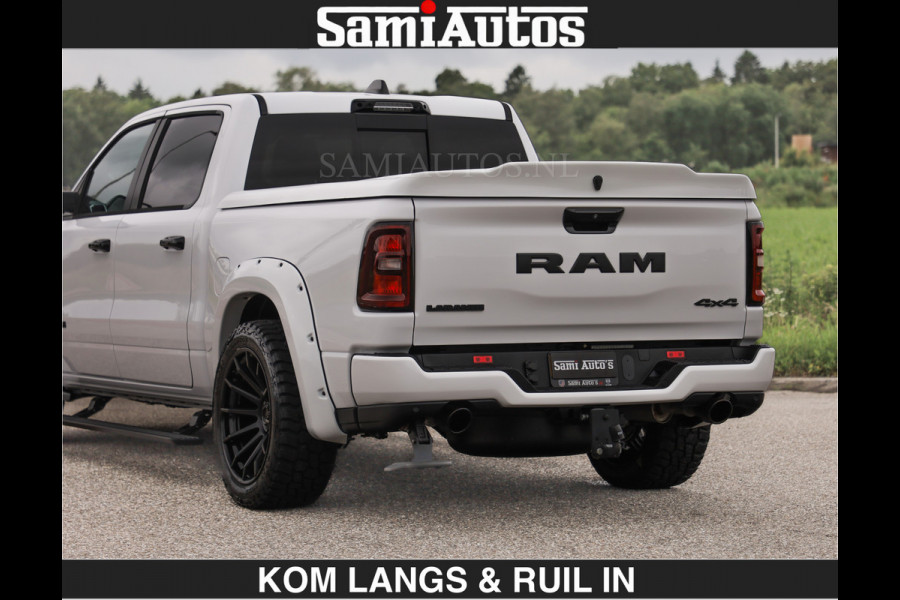 Dodge Ram HUD | 420PK | LUCHTVERING | PANO | PASSAGIERSSCHERM | BOM EN BOM VOL | Comfortabele Dubbele Cabine met Royale 5 Zitplaatsen | DODGE RAM PREMIUM LARAMIE EDITION | Voorraad Nr 2230 - 8765 | De specialist in Amerikaanse pick‑ups in Nederland en Europa.