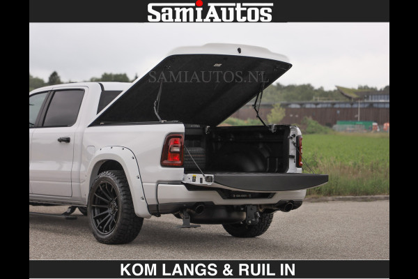 Dodge Ram HUD | 420PK | LUCHTVERING | PANO | PASSAGIERSSCHERM | BOM EN BOM VOL | Comfortabele Dubbele Cabine met Royale 5 Zitplaatsen | DODGE RAM PREMIUM LARAMIE EDITION | Voorraad Nr 2230 - 8765 | De specialist in Amerikaanse pick‑ups in Nederland en Europa.