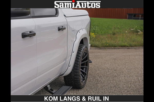 Dodge Ram HUD | 420PK | LUCHTVERING | PANO | PASSAGIERSSCHERM | BOM EN BOM VOL | Comfortabele Dubbele Cabine met Royale 5 Zitplaatsen | DODGE RAM PREMIUM LARAMIE EDITION | Voorraad Nr 2230 - 8765 | De specialist in Amerikaanse pick‑ups in Nederland en Europa.