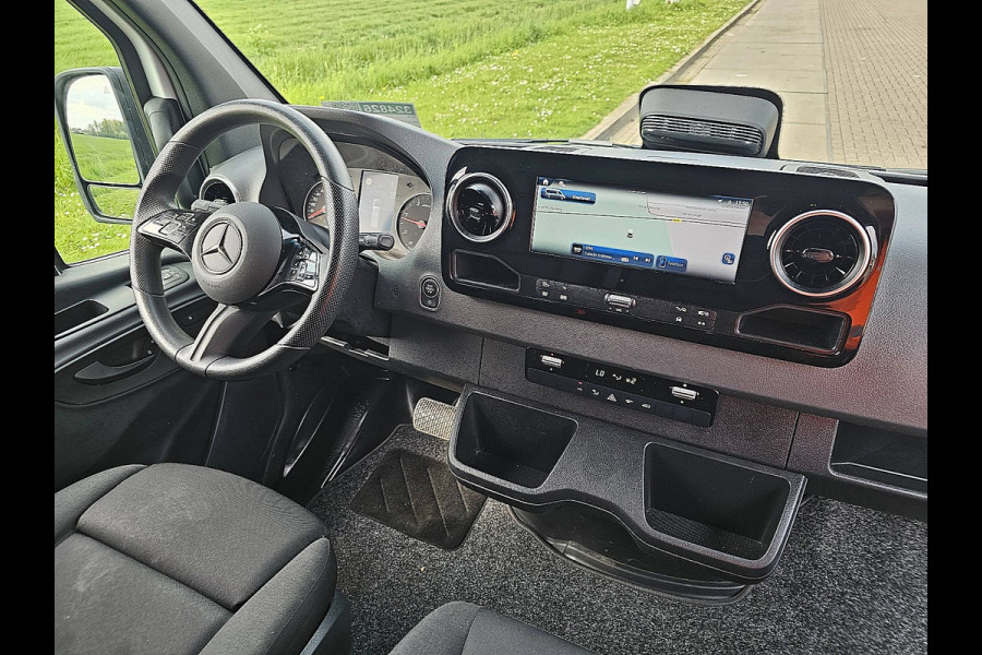 Mercedes-Benz Sprinter 317 L2H2 RWD Mbux 10 LED Navi Automaat PDC Airco Camera BPM VRIJ Euro6 170 PK!