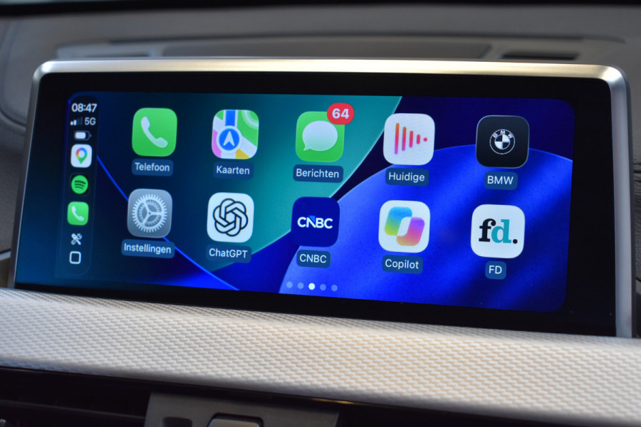 BMW X1 sDrive18i M-Pakket Carplay/Navi Panoradak Automaat Led Stoelverwarming