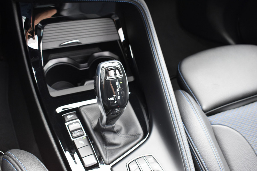 BMW X1 sDrive18i M-Pakket Carplay/Navi Panoradak Automaat Led Stoelverwarming