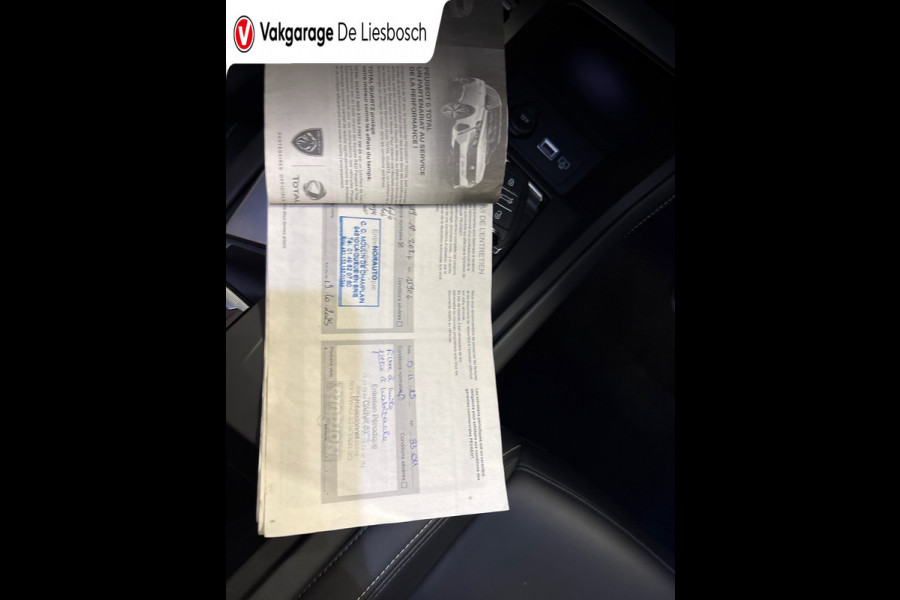 Peugeot 308 1.6 Plug-in Hybrid 180 GT-line/pano/navi/memory/apple/camera/boeken