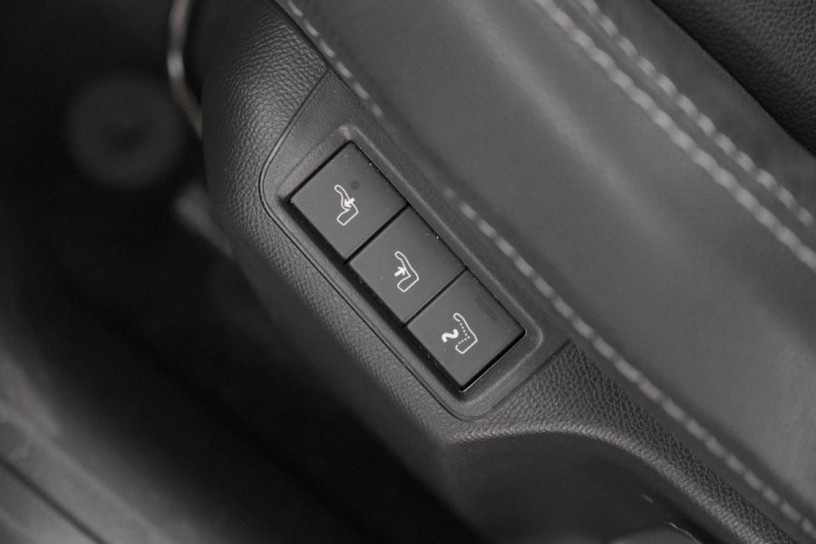 Opel Mokka 130 Turbo AT8 Ultimate | Camera | Dodehoekdetectie | Massage | Adaptieve Cruise Control