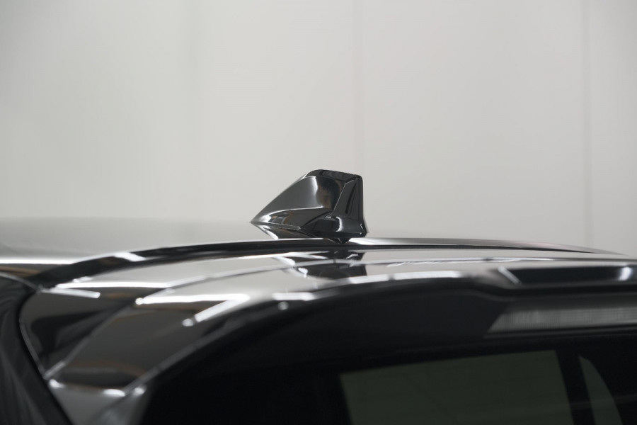 Peugeot 208 1.2 Hybrid 145 e-DCS6 GT | Alcantara Pakket | Camera | Apple Carplay | Stoelverwarming