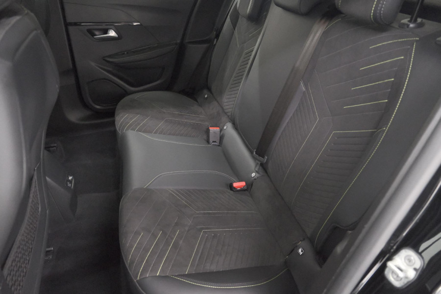 Peugeot 208 1.2 Hybrid 145 e-DCS6 GT | Alcantara Pakket | Camera | Apple Carplay | Stoelverwarming