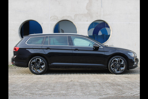 Volkswagen Passat Variant 1.5 TSI Business | PANORAMISCH SCHUIFDAK | WINTER PAKKET | APPLE CARPLAY | TREKHAAK |