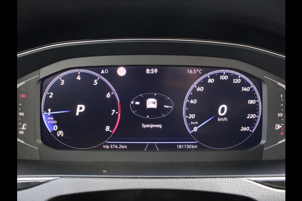 Volkswagen Passat Variant 1.5 TSI Business | PANORAMISCH SCHUIFDAK | WINTER PAKKET | APPLE CARPLAY | TREKHAAK |