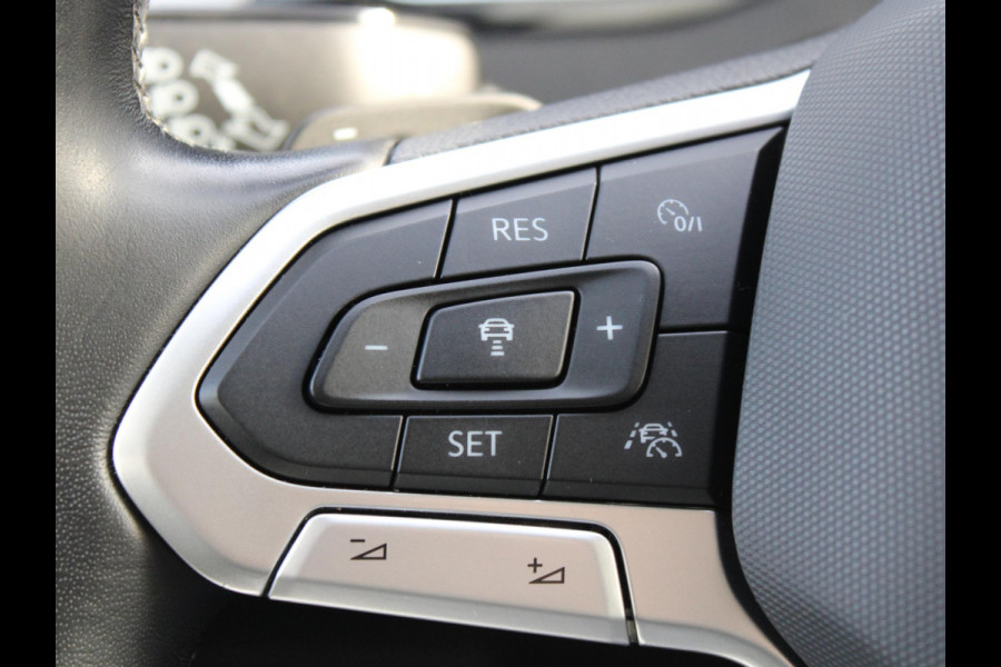 Volkswagen Passat Variant 1.5 TSI Business | PANORAMISCH SCHUIFDAK | WINTER PAKKET | APPLE CARPLAY | TREKHAAK |