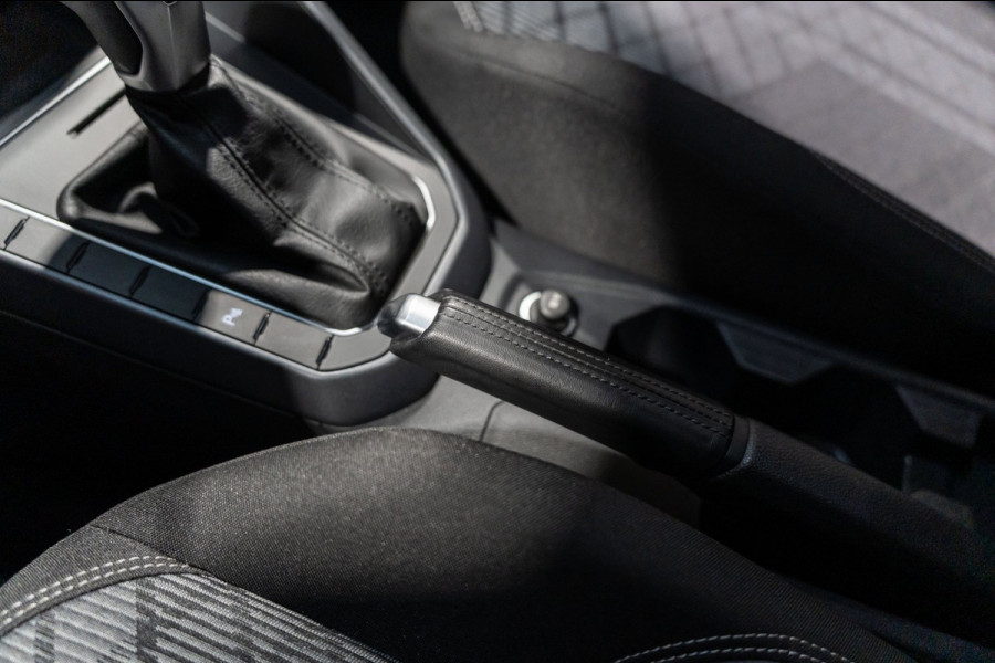 Volkswagen Taigo 1.5 TSI R-Line IQ DSG PANO PDC