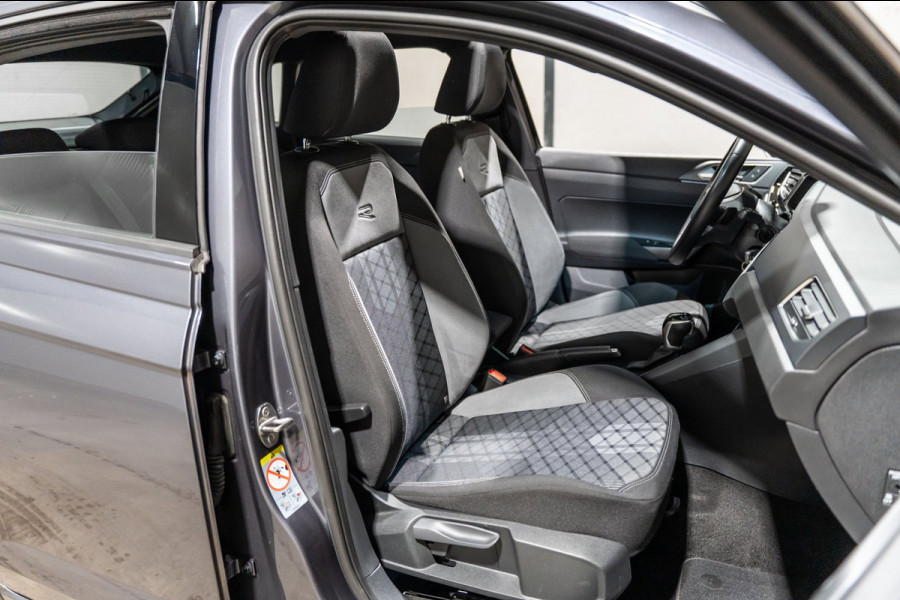 Volkswagen Taigo 1.5 TSI R-Line IQ DSG PANO PDC