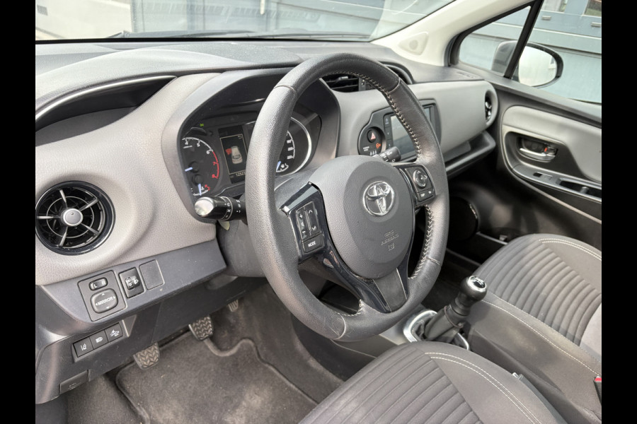 Toyota Yaris 1.0 VVT-i Connect 5-drs. CAMERA/CARPLAY/AIRCO/15INCH