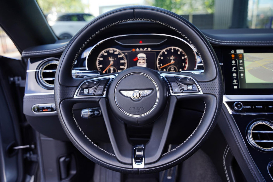 Bentley Continental GTC 6.0 W12 First Edition Full Carbon