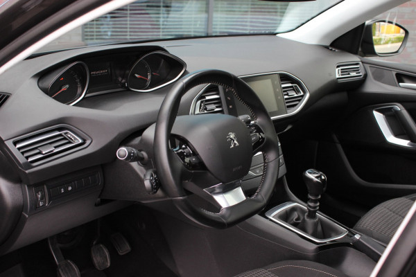 Peugeot 308 SW 1.2 PureTech Blue Lease Executive